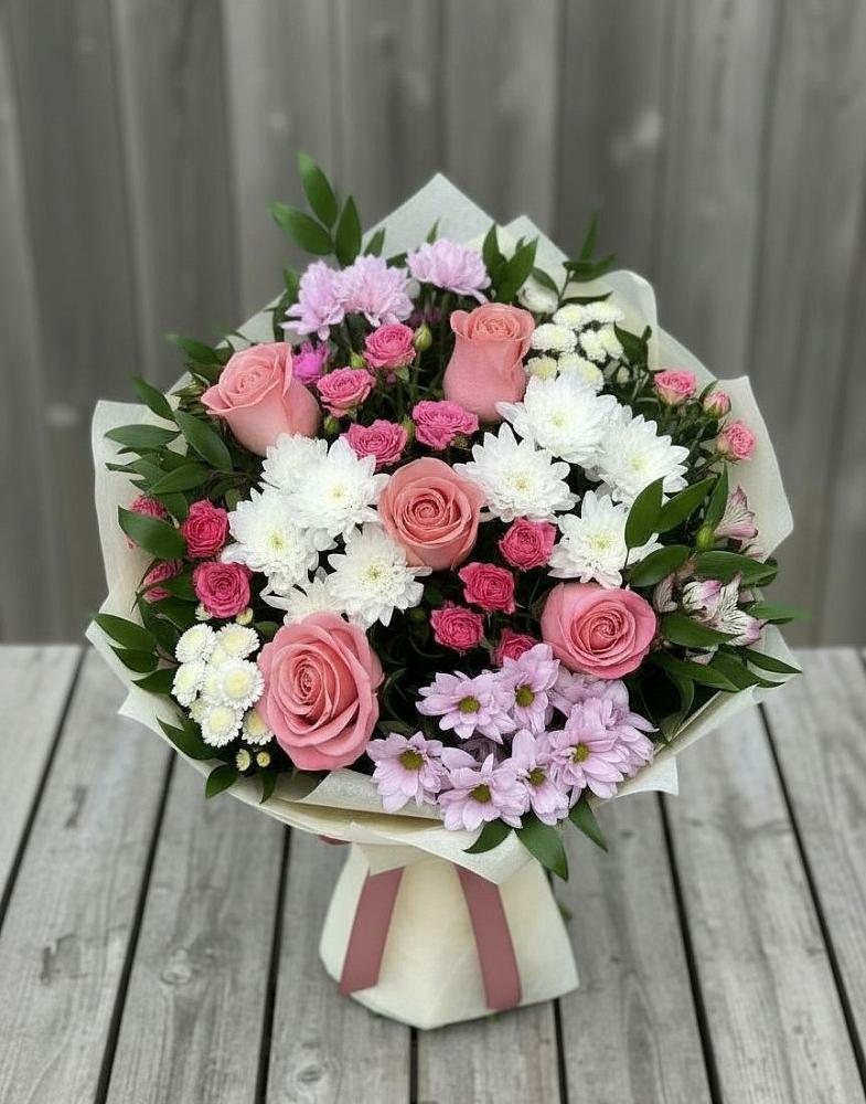 Букет цветов из: Альстромерии, Гвоздики, Розы и Хризантемы в Александровской Кадардино-Балкарской Республики