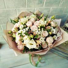 Букет цветов из:  Альстромерии, Розы и Хризантемы #REPLACE_PRED# Александровской Кадардино-Балкарской Республики