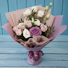 Букет Легкое дыхание в Александровской Кадардино-Балкарской Республики Букет цветов из:  Розы и Лизиантусы в Александровской Кадардино-Балкарской Республики