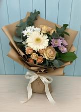 Букет цветов из:  Герберы и Хризантемы в Александровской Кадардино-Балкарской Республики