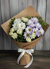 Букет цветов из:  Хризантемы и Розы в Александровской Кадардино-Балкарской Республики