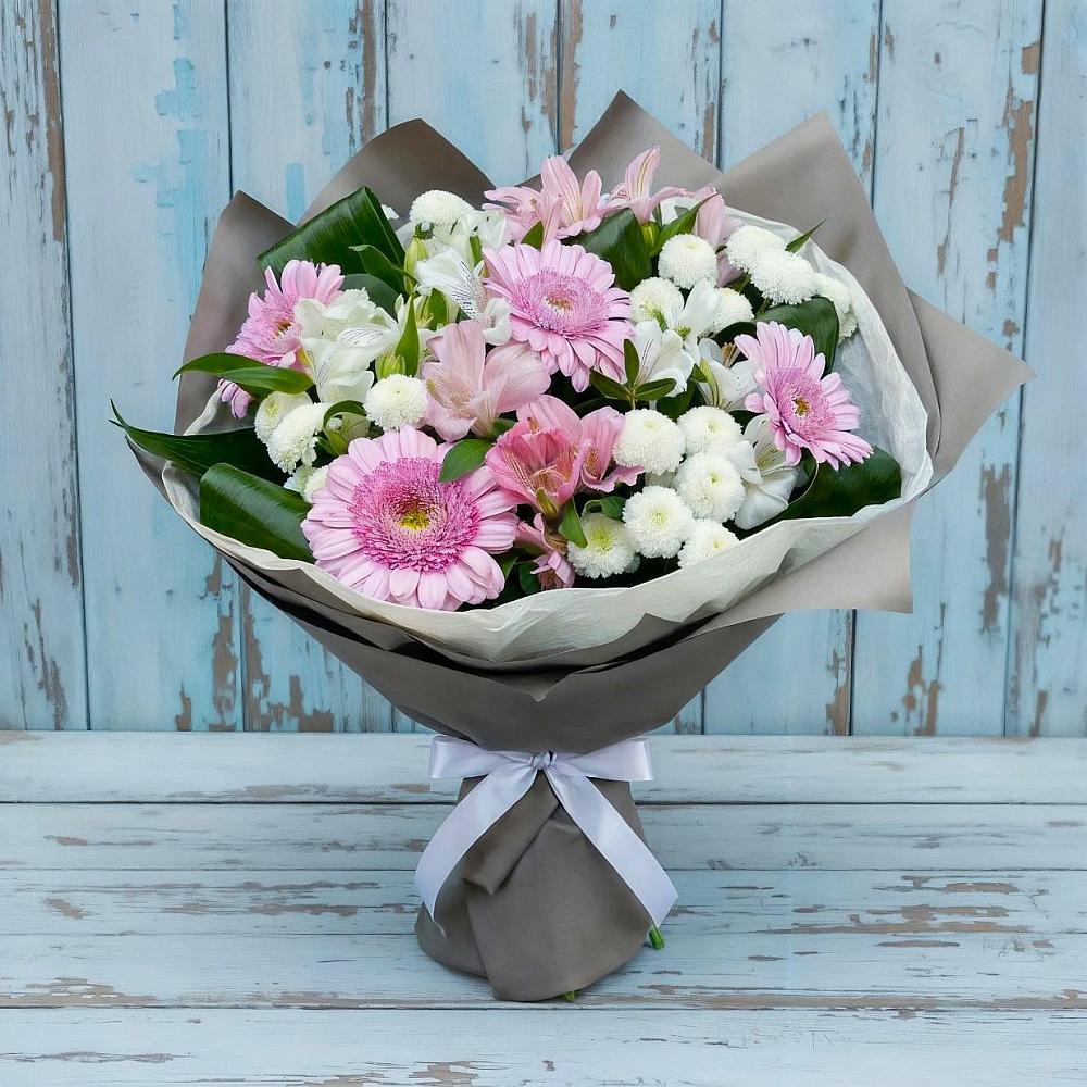 Букет цветов из: Герберы, Альстромерии и Хризантемы в Александровской Кадардино-Балкарской Республики