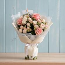 Букет цветов из:  Розы в Александровской Кадардино-Балкарской Республики