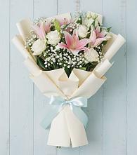 Букет цветов из:  Лилии в Александровской Кадардино-Балкарской Республики